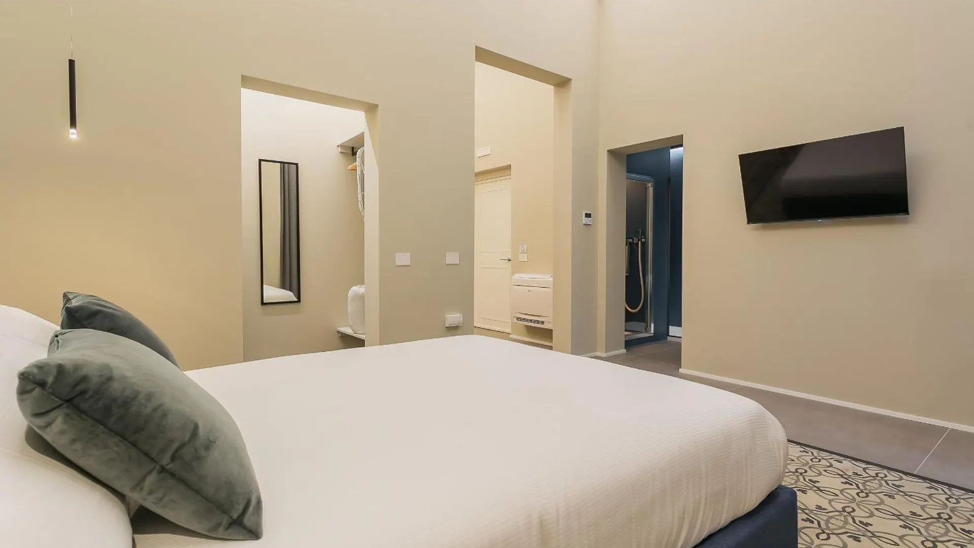 Cognetti Suites By Wonderful Italy Bari Apartment