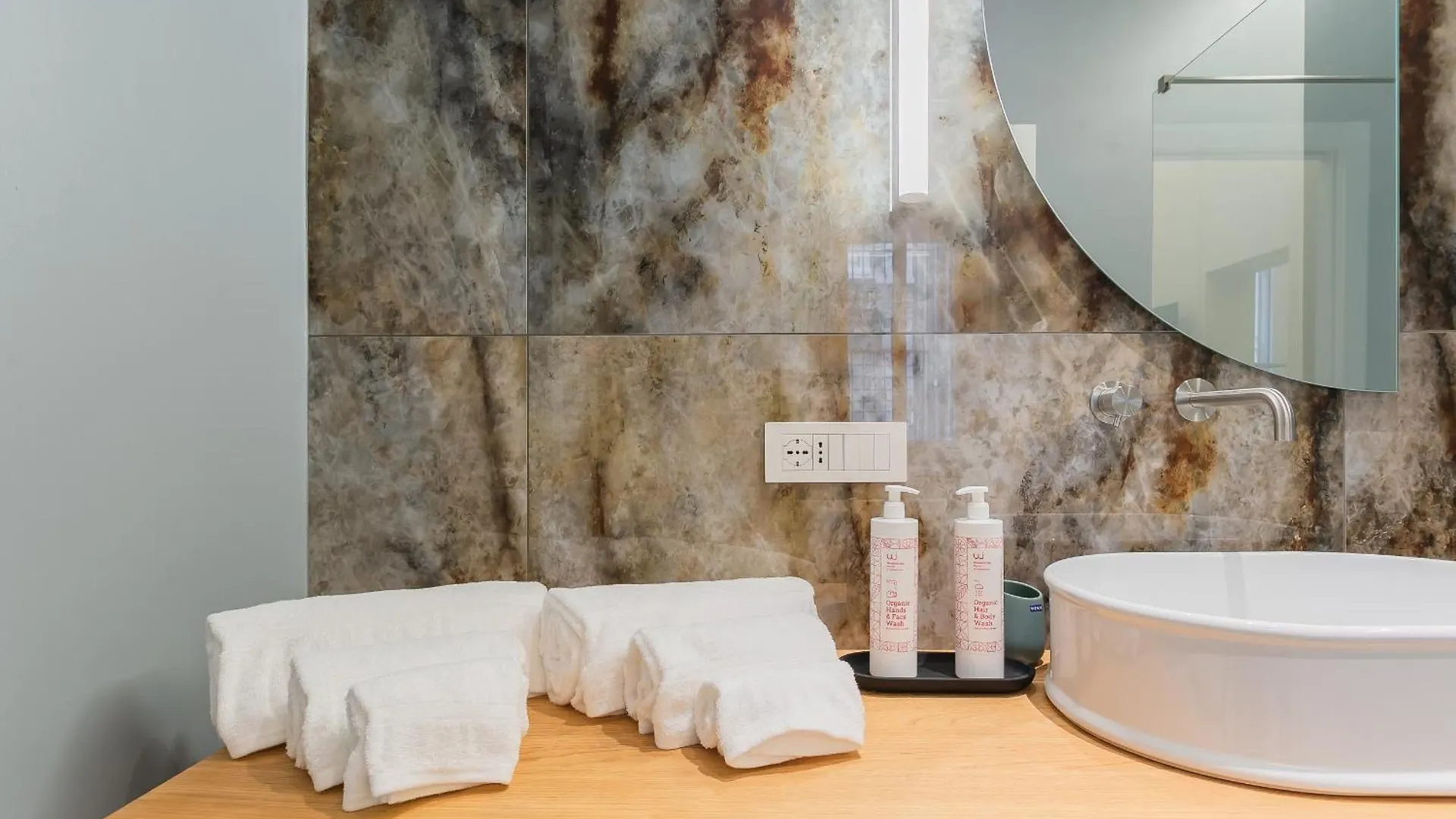 Cognetti Suites By Wonderful Italy Bari 0*,